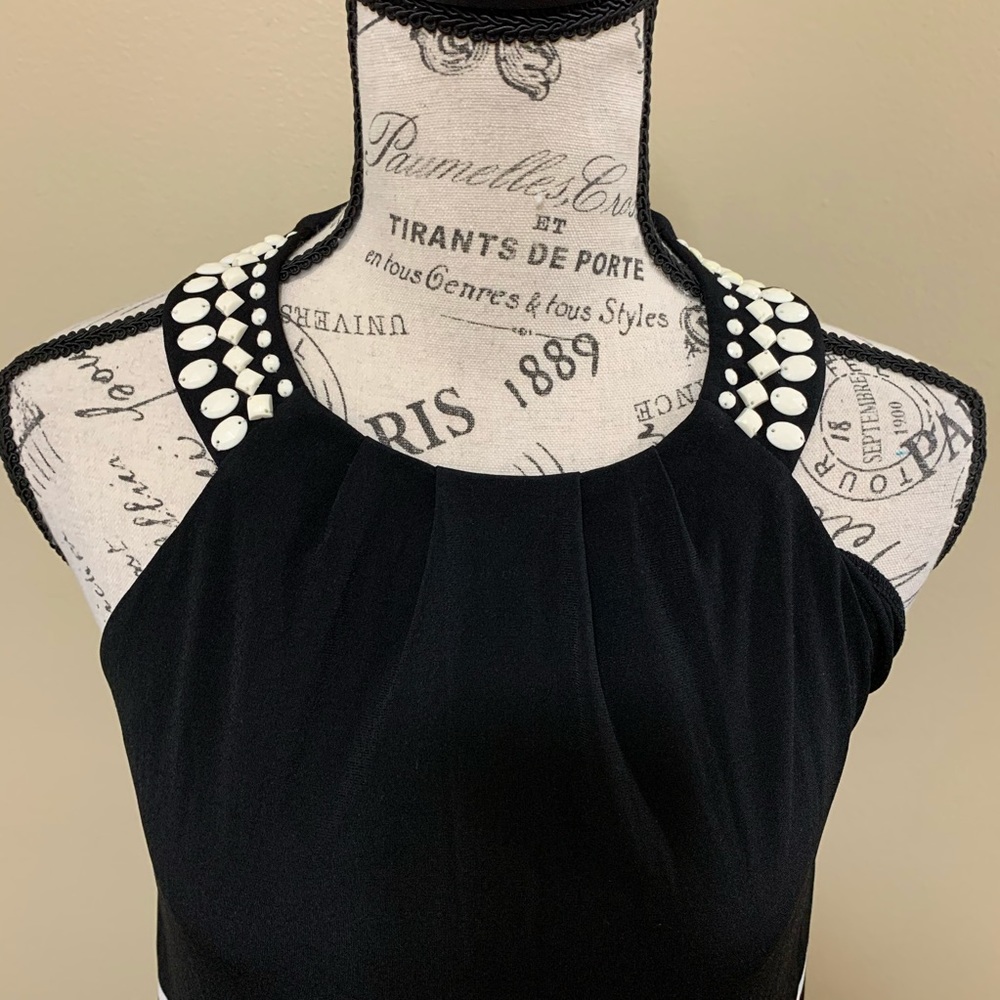 London Times Black & White Leaf Print Halter Dress - Picture 2 of 12